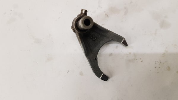 Vaihteen siirt&auml;j&auml; 3 (YAMAHA YZF250 2004) 5NL-18503-00-000 5NL-18503-00