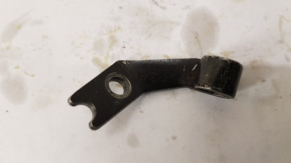 Kytkinvaijerin pidike (YAMAHA YZF250 2004) 5NL-15441-01-00