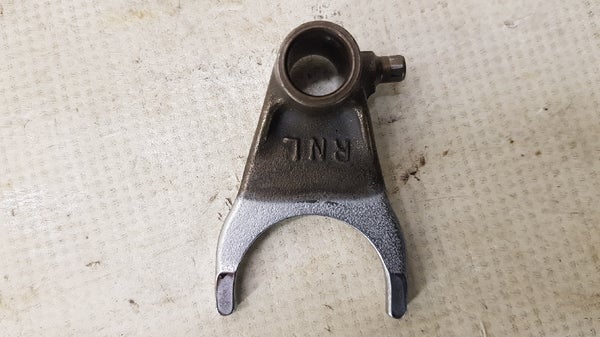 Vaihteensiirt&auml;j&auml; (Honda CRF250 2005) 24221-KRN-730