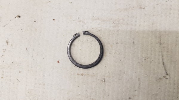 Circlip (5NL1)  (Yamaha YZF250 2001) 93410-22039-00
