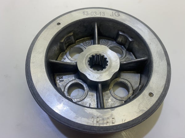 INNER CLUTCH HUB (KTM DUKE WHITE Abs 2013) 90132002000